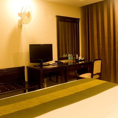 Heaven Blu Hotel & Resort Amritsar Eksteriør billede